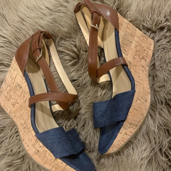 Liz Claiborne Shoes - Liz Claiborne Denim Straw Espadrille Wedges 10